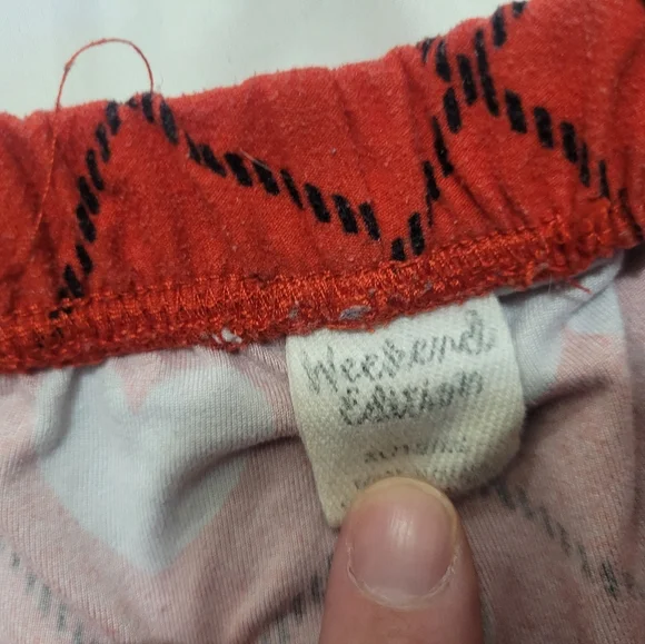 Red Heart-Print Ruffle Sleep Shorts with Drawstring - Picture 2 of 4